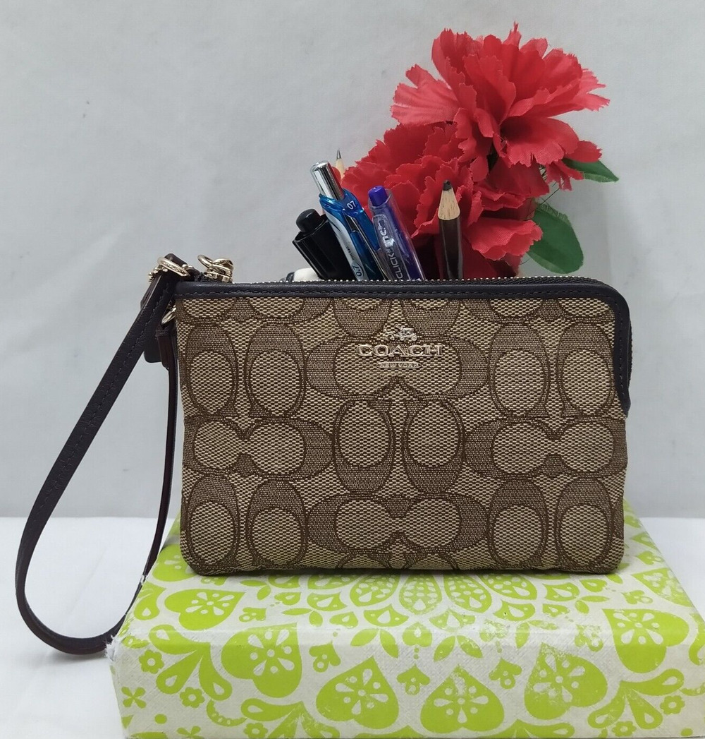 Coach Signature Brown Canvas Leather Trim Credit Card Zipper Closure Wallet